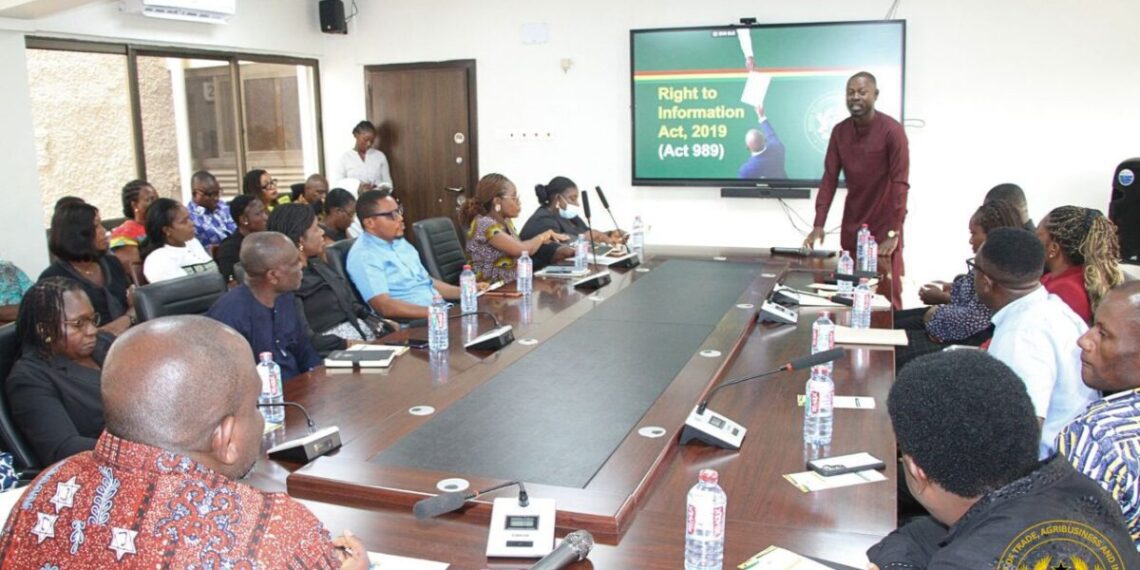 Trade Ministry holds RTI workshop for public institutions