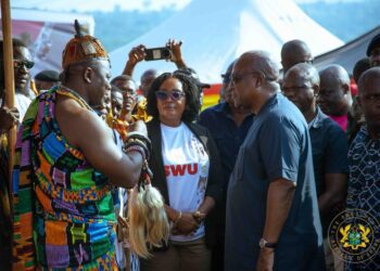 Mahama Cuts Sod for 24-Hour Economy Market in Asesewa