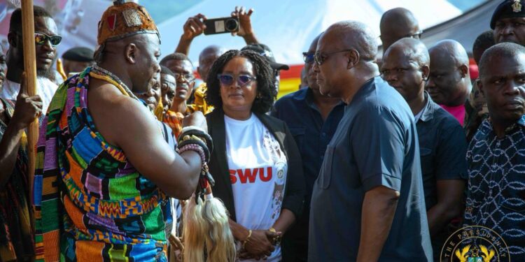 Mahama Cuts Sod for 24-Hour Economy Market in Asesewa