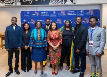 Jane Naana engages Ghanaian students at Oxford University