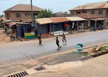Police restore calm after violent clash at Akyem Oda