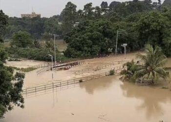 Heavy rainfall floods parts of KNUST, disrupts movement