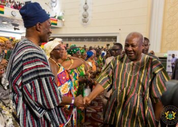 President Mahama engages the Ghanaian diaspora in London