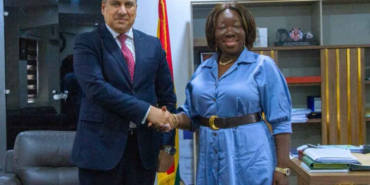 Egyptian Ambassador visits Trade Ministry to strengthen economic ties