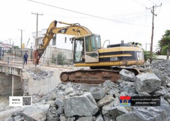 Government Begins Demolition of Illegal Structures to Reduce Flooding