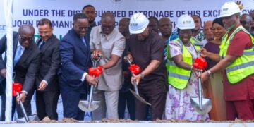 Mahama cuts sod for Tema Integrated Industrial Park
