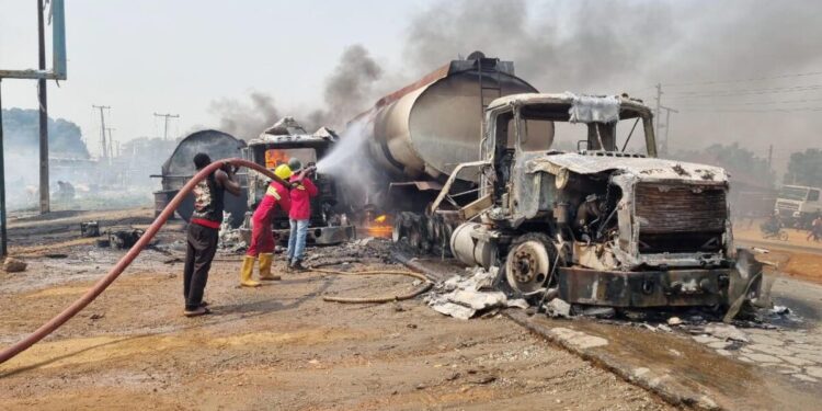 Tanker explosion on the Akosombo-Tema Highway kills one