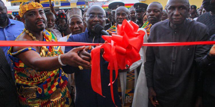 Bawumia Commissions Ultra-Modern Police Station at Shukura