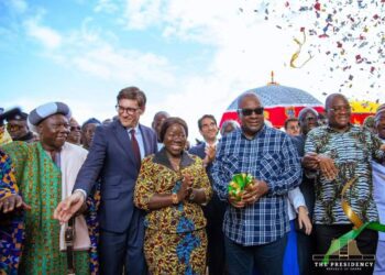 Government advances 24-hour economy with commissioning of Northshore Apparel