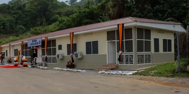 AngloGold Ashanti hands over refurbished Anyinam Health Centre to Ghana Health Service