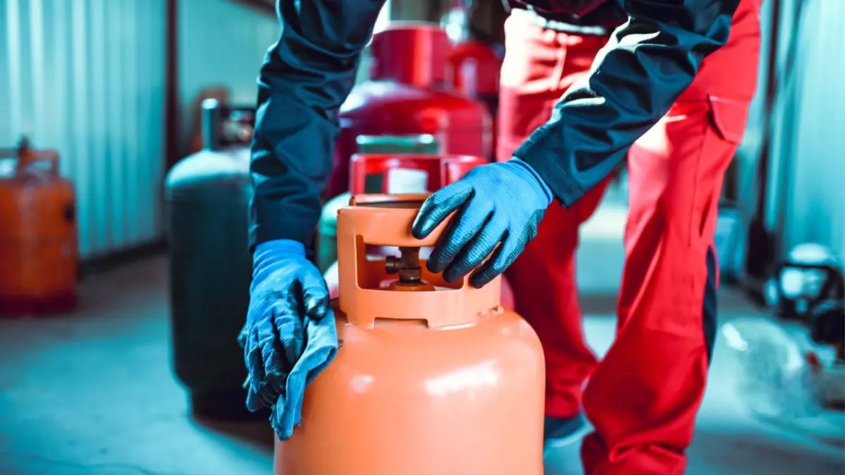 Keeping 2 gas cylinders filled with gas is dangerous —GNFS