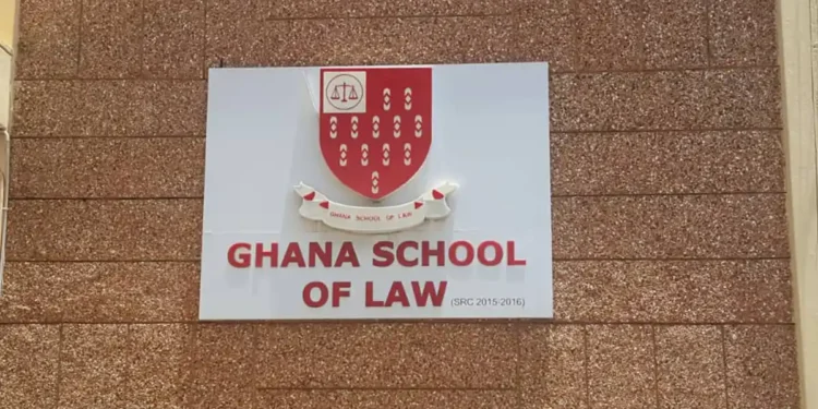 Over 900 Ghana School of Law students pass exams