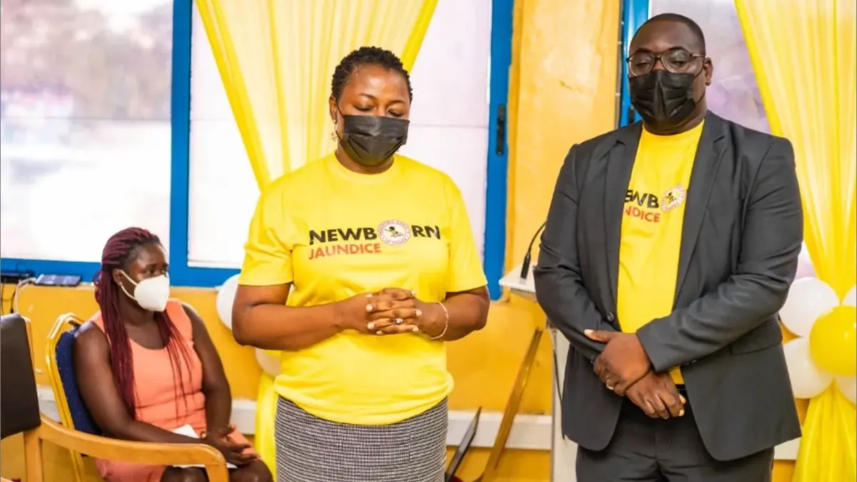 Paediatric Society of Ghana donates phototherapy unit to Peki Government Hospital