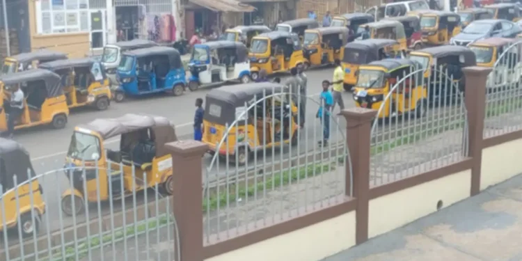 Tricycle operators protest against movement restrictions in Kumasi CBD