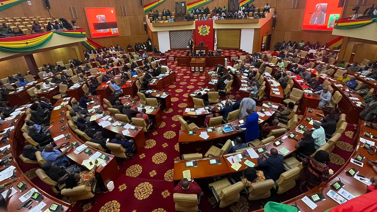 Parliament approves 2024 budget after dramatic headcount vote