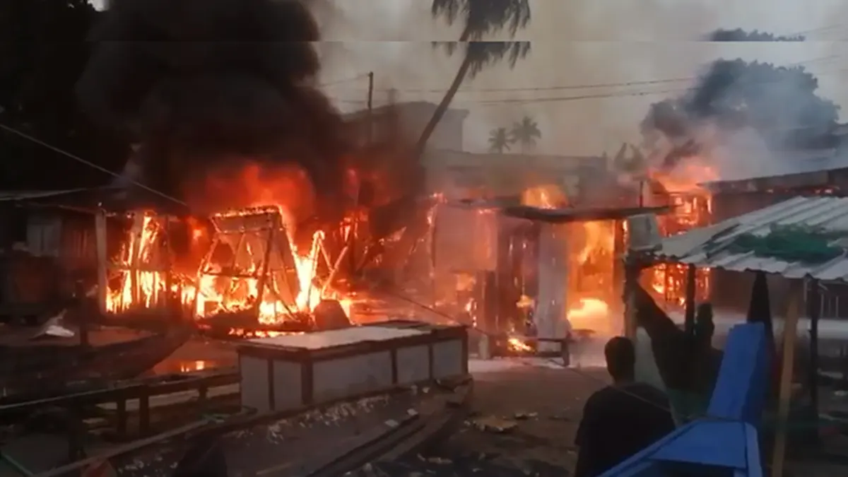 Dome market fire outbreak consumes over 50 shops