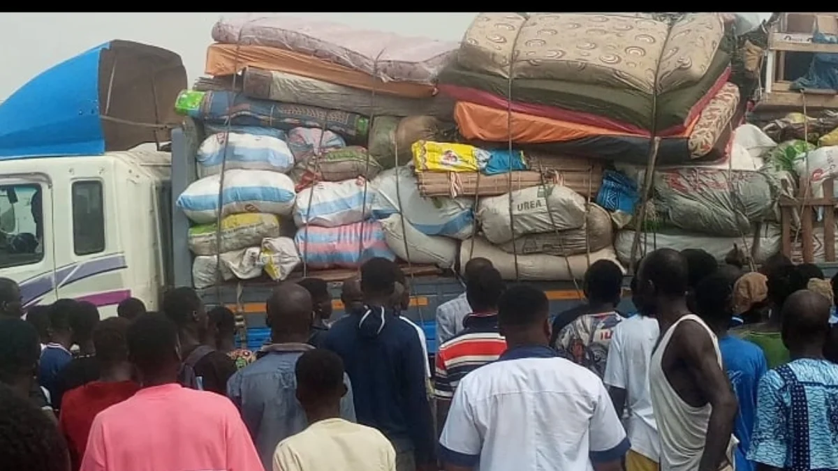 Irate youth expel nomadic herdsmen in Oti Region; Police intervene to quell tensions:Ghana News