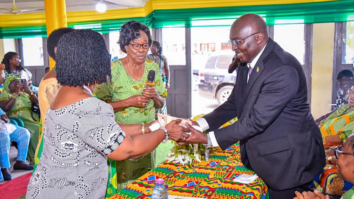 Bawumia commissions digital repository at Wesley Girls High School