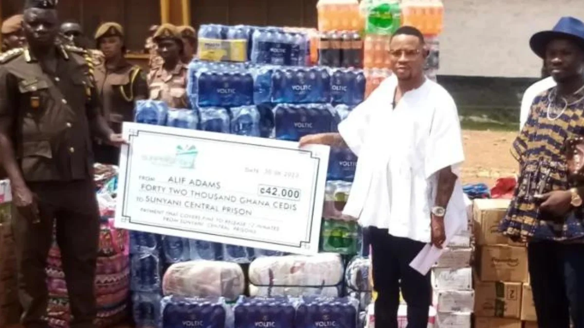 Central Migration Grace pays fine and donates essential items to Sunyani Central Prisons: Ghana News