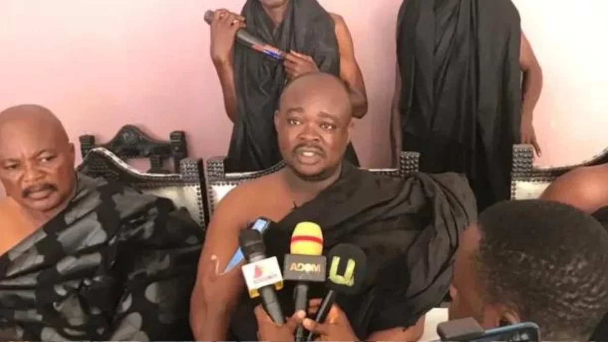 Chief of Nsuansua calls on Media Commission to take action against Captain Smart’s disparaging remarks on Western North Region: Ghana News