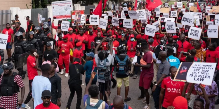 Labour unions to go ahead with protest despite suspension of 15% VAT on ECG