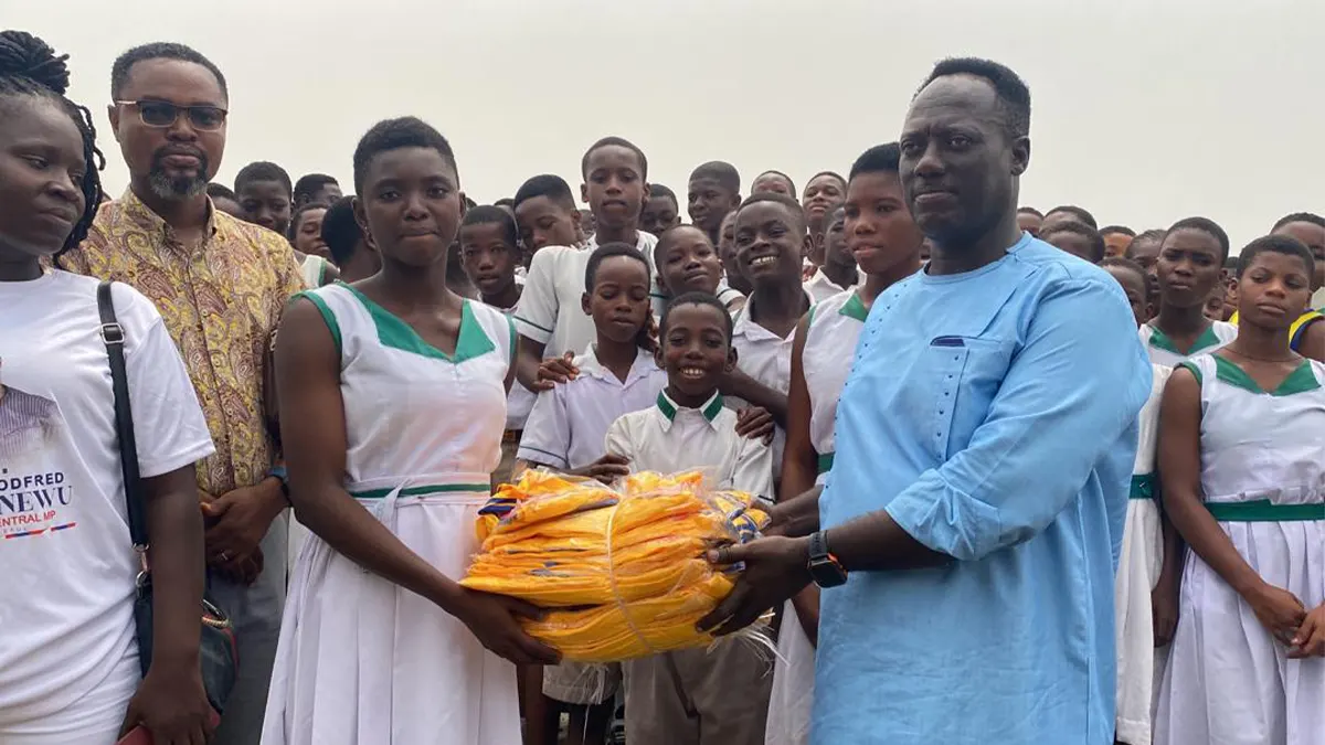 NPP Parliamentary Candidate donates football jerseys to Assin Central schools