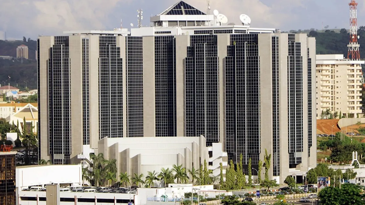 Nigeria revokes licences of thousands of exchange bureaus for non-compliance