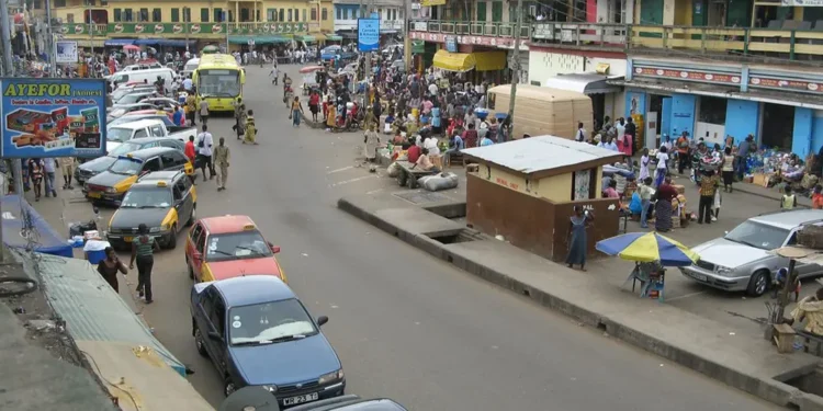 Takoradi residents express frustration over prolonged Internet disruption
