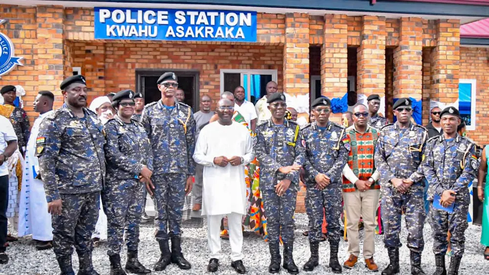 Dr Bawumia commissions police station for Asakraka Community  
