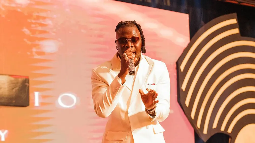 Stonebwoy thrills fans at Vodza Ecotourism Initiative and Easter Show