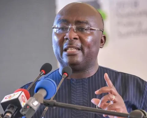 Dr. Bawumia urges Ghanaians to reject Mahama in upcoming elections