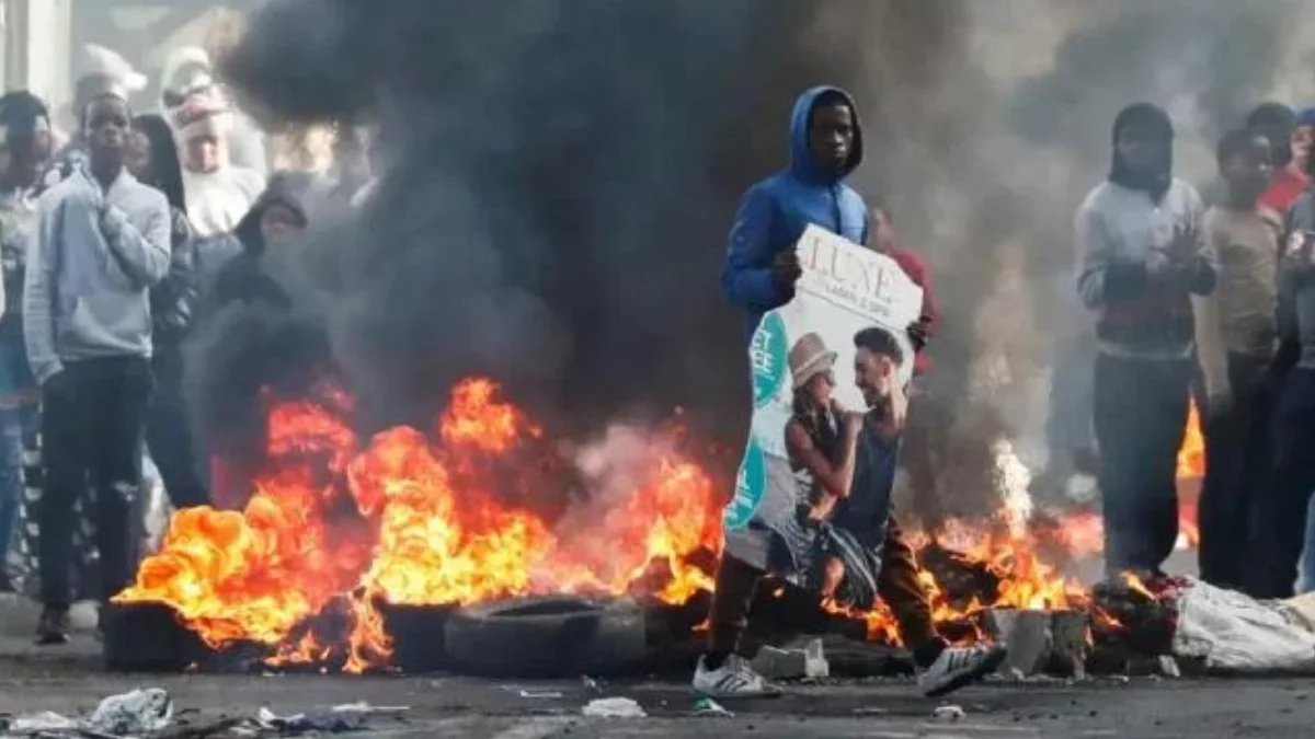 South Africa’s Cape Town rocked by deadly violence amid taxi strike:Ghana News