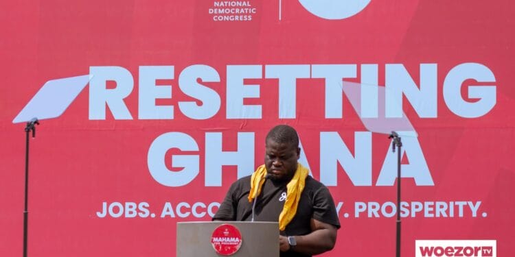 what their worry is about WoezorTV