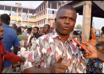 Atebubu/Amantin MCE appeals to drivers to resume work as passengers stranded over lorry fare dispute