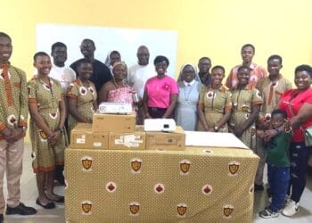 MagMina Foundation donates