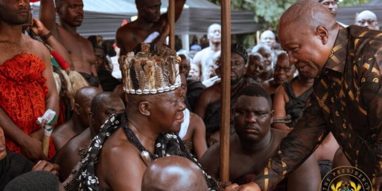 President Mahama joins Asantehene to mourn late Asantehemaa Nana Ama Konadu Yiadom III at Manhyia Palace