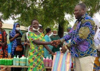 Meta Foundation and UNDP empower refugees and host communities in Bawku West with weaving machines under peacebuilding initiative