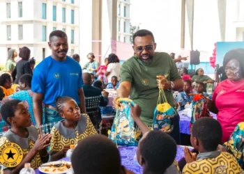 Bank of Ghana Celebrates 60th Anniversary of the Cedi with School Pupils
