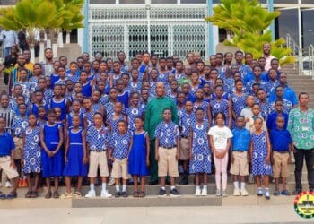 Students gain firsthand experience of parliamentary democracy during educational visit