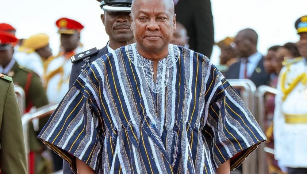 Government encourages nationwide wearing of fugu on Wednesdays