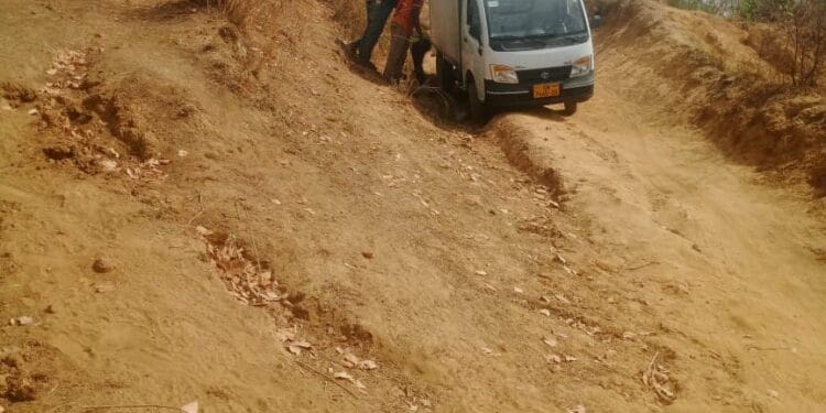 Kpanamuuna residents call for road rehabilitation and support for community health facility