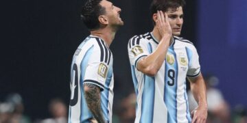 Argentina on the brink of elimination as Egypt leads by 1-0