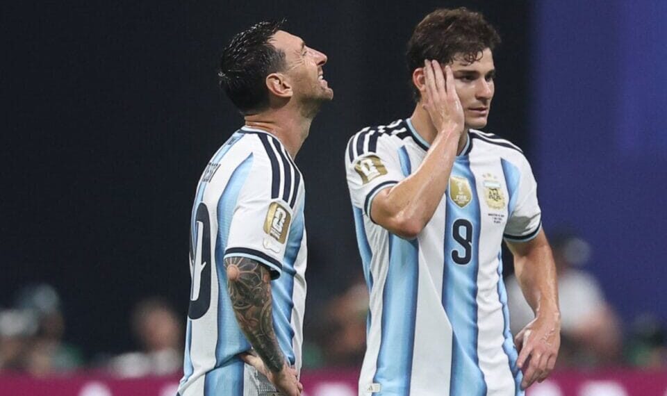Argentina on the brink of elimination as Egypt leads by 1-0
