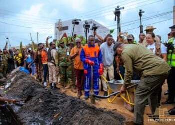 President Mahama joins National General Cleaning Exercise in Accra